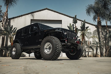 2020 Jeep Wrangler Rubicon - KMC MESA FORGED SLOTTED BEADLOCK